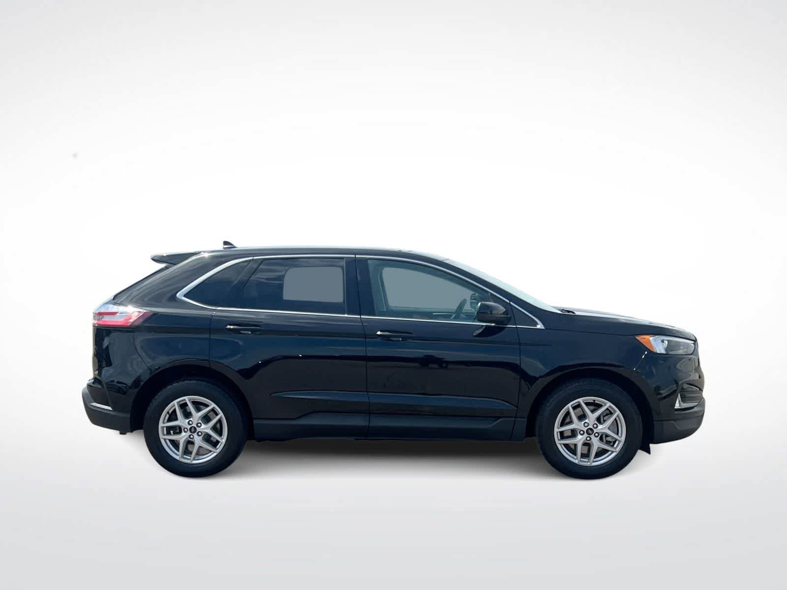 Certified 2023 Ford Edge SEL w/ Convenience Package AWD/4WD image 9