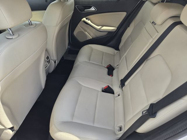 Used 2020 Mercedes-Benz GLA 250 image 29