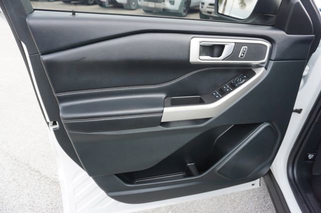Certified 2023 Ford Explorer XLT w/ Equipment Group 202A image 28