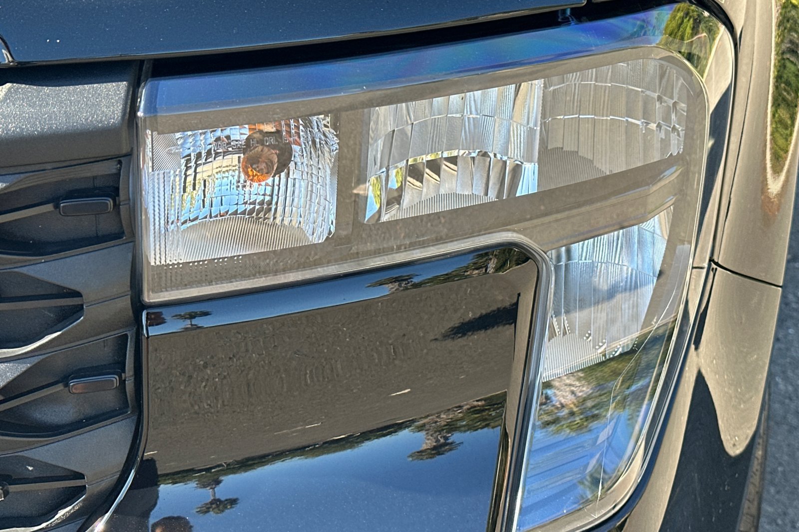Certified 2025 Ford Maverick XL FWD image 49