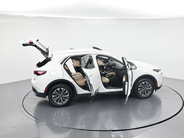 Used 2024 Buick Envision Preferred AWD/4WD image 42