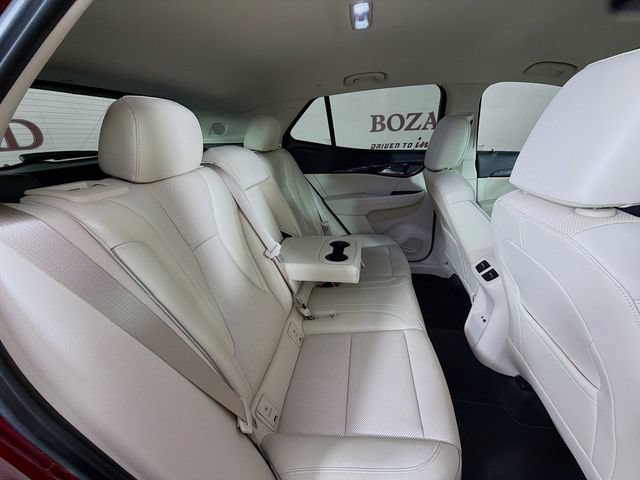 Used 2022 Buick Envision Essence w/ Technology Package I FWD image 33