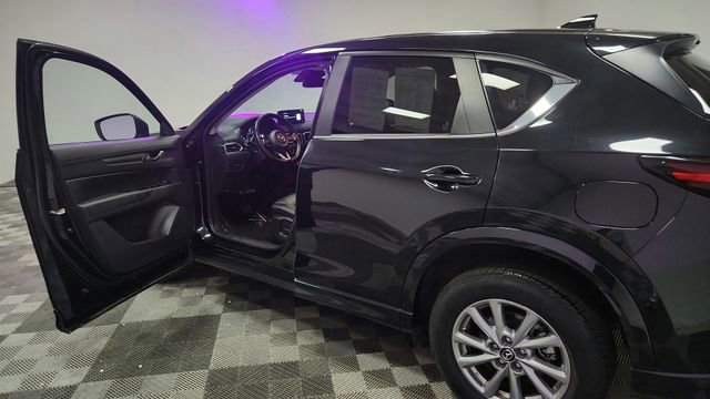 Used 2025 MAZDA CX-5 AWD 2.5 S w/ Select Package image 17