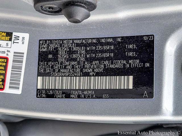 Used 2023 Toyota Highlander XLE image 38