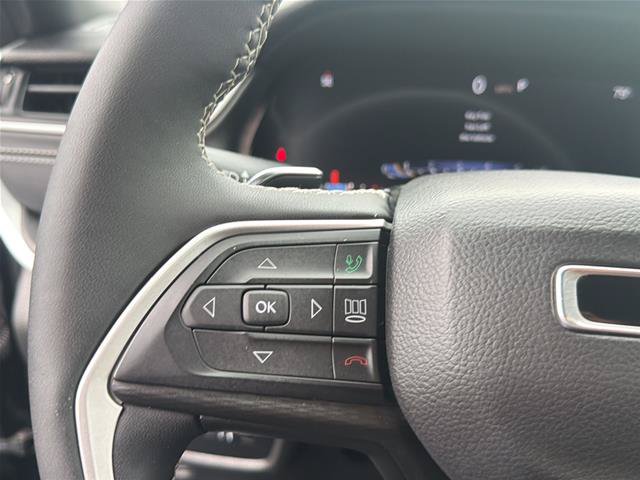 Used 2023 Jeep Grand Cherokee L Laredo AWD/4WD image 16