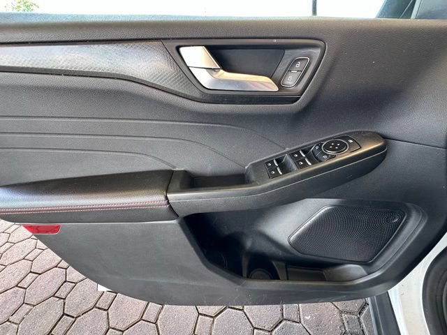 Certified 2022 Ford Escape SEL w/ SEL Stealth AWD Package image 20