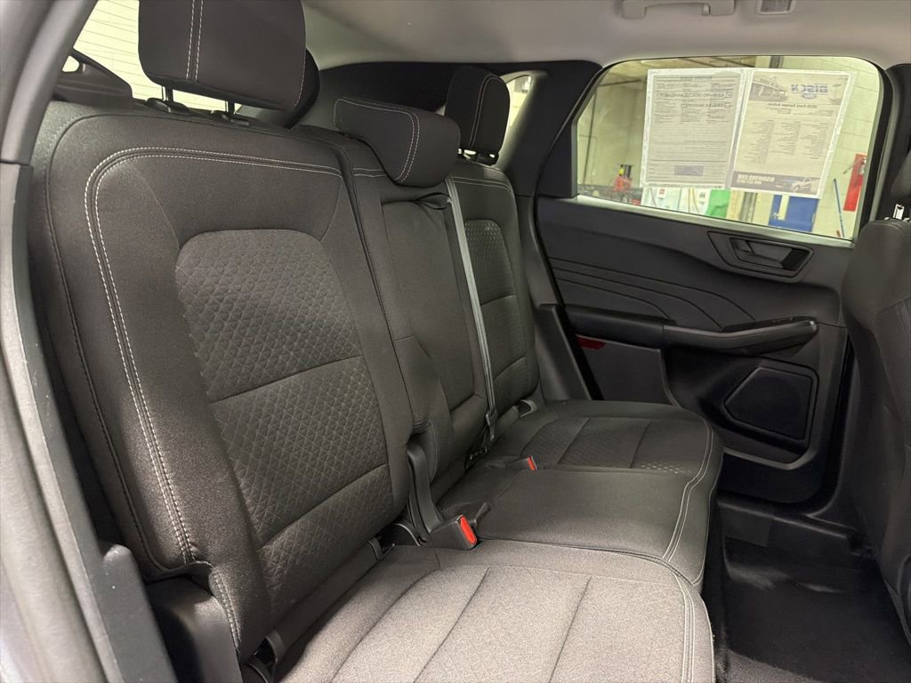 Certified 2025 Ford Escape Active AWD/4WD image 9