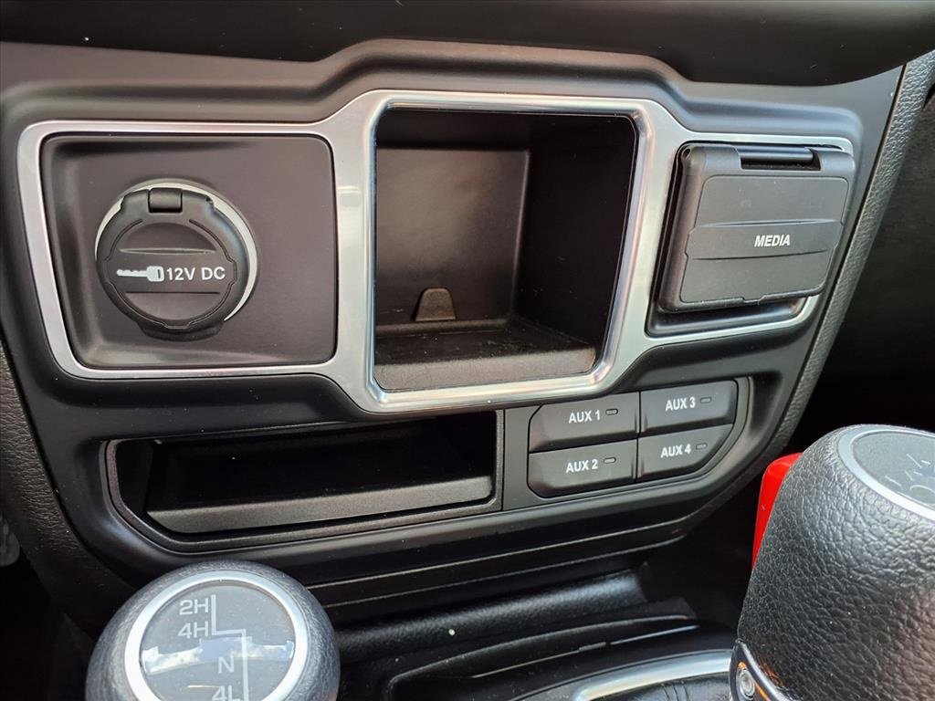 Used 2018 Jeep Wrangler Unlimited Sport image 12