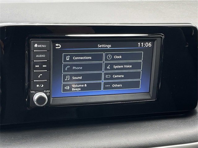 Used 2025 Nissan Kicks S w/ Charging Package image 12