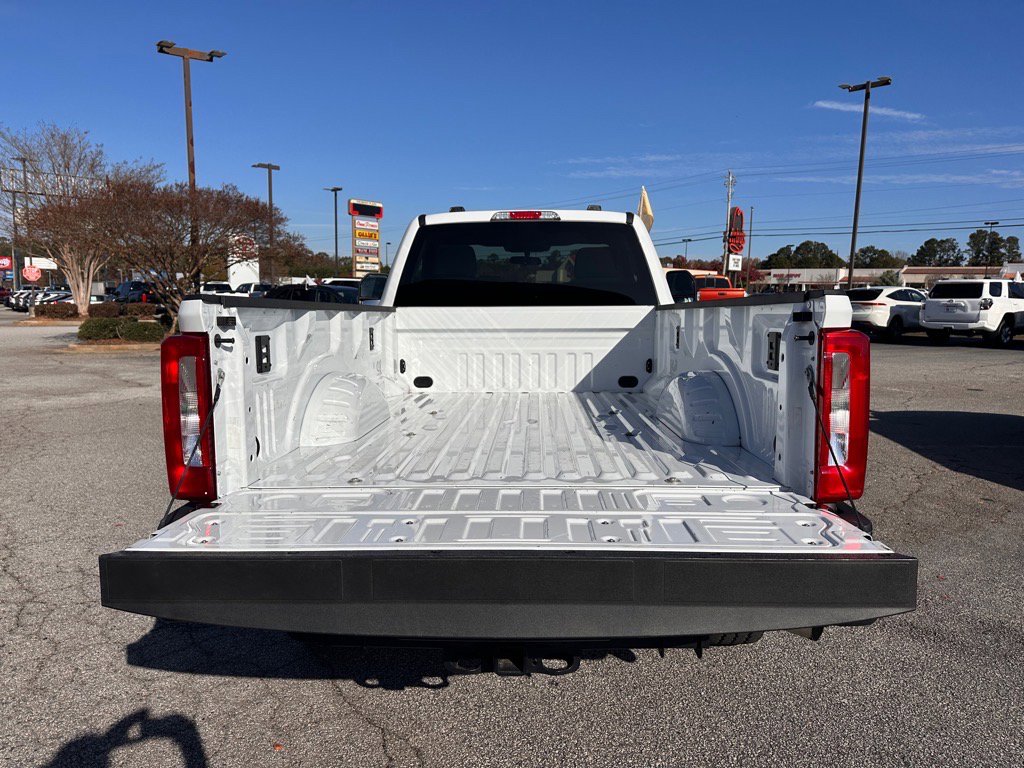 Certified 2024 Ford F350 XLT w/ FX4 Off-Road Package image 4