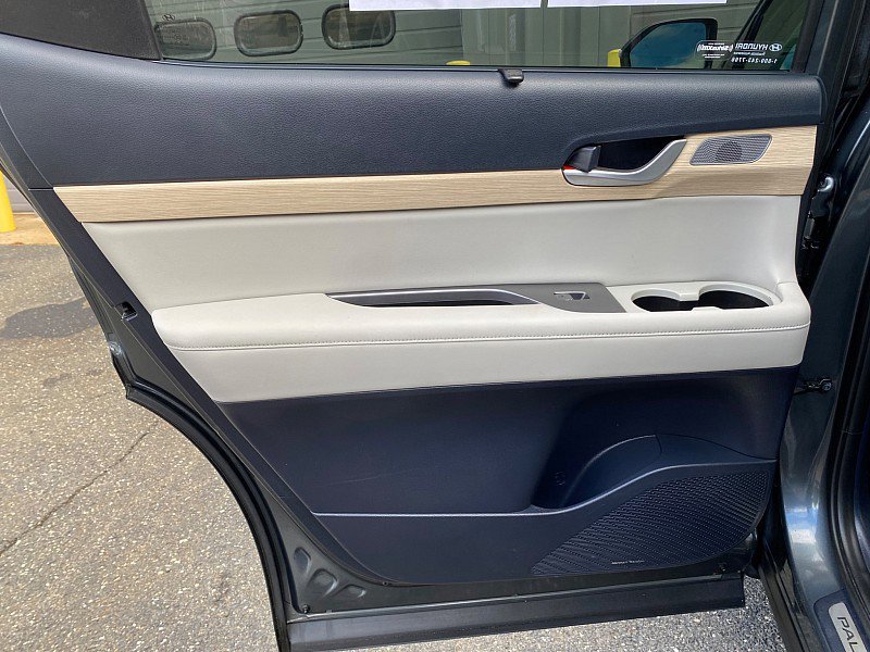 Used 2024 Hyundai Palisade Limited image 31