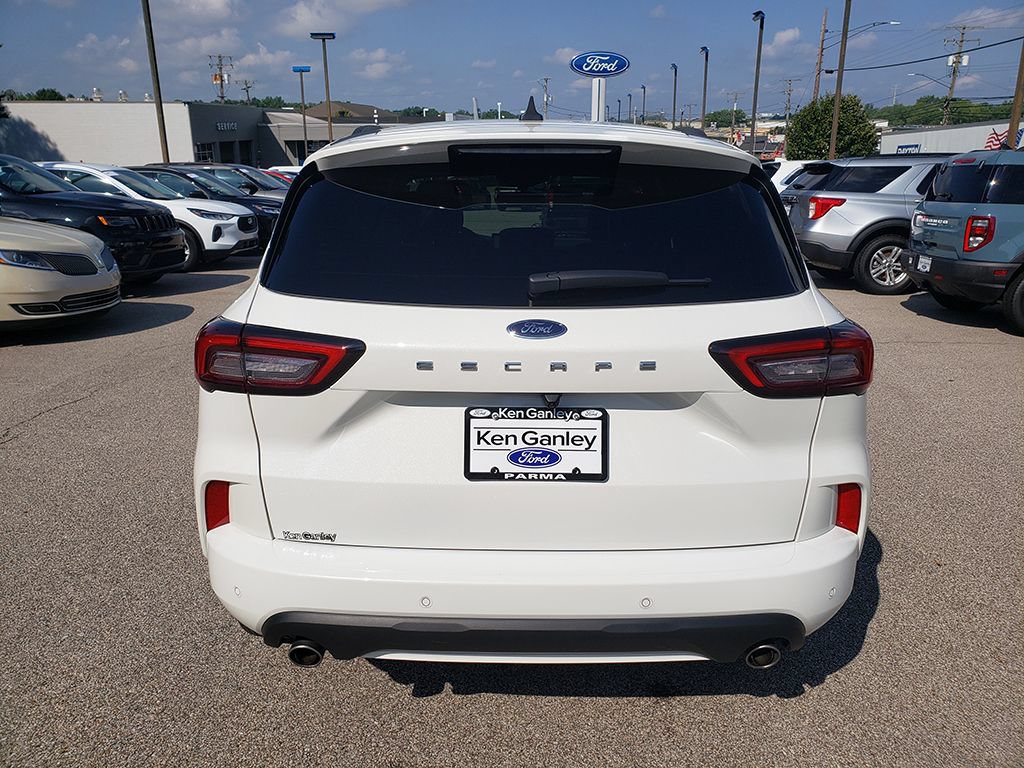 Certified 2023 Ford Escape ST-Line w/ Tech Pack #1 FWD image 6