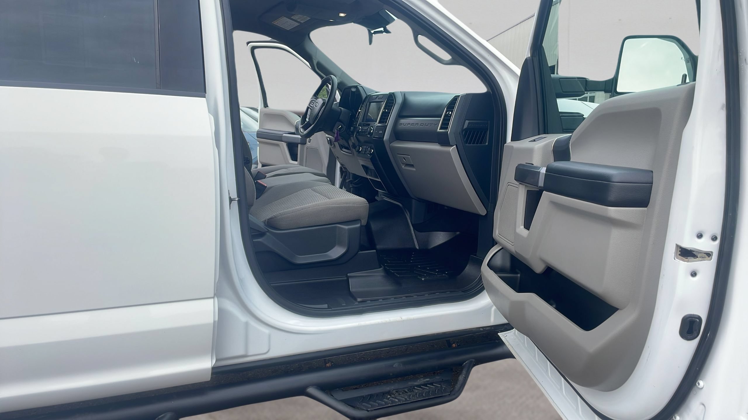 Certified 2022 Ford F250 XLT AWD/4WD image 17