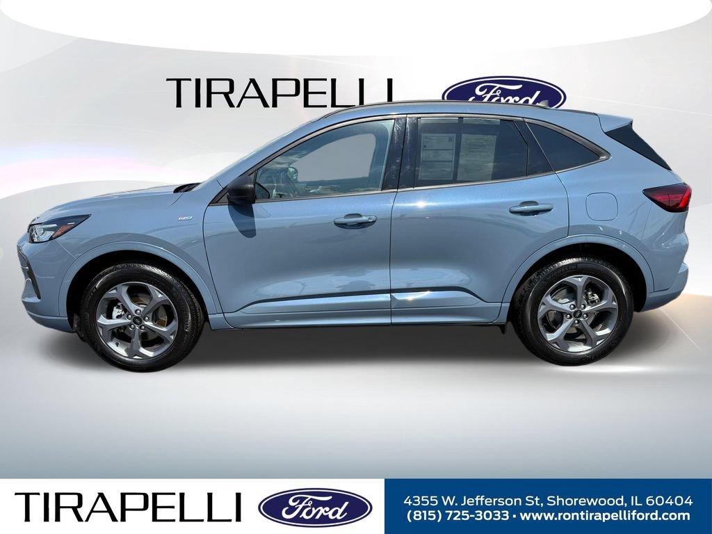 Certified 2024 Ford Escape ST-Line w/ Tech Pack #1 AWD/4WD image 2