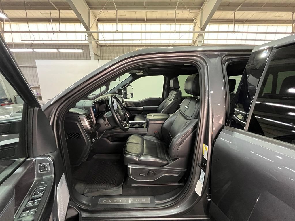 Certified 2026 Ford F350 Platinum AWD/4WD image 16