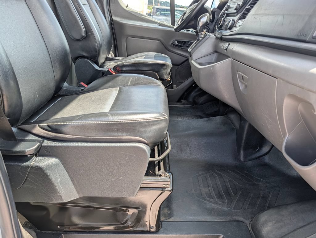Certified 2020 Ford Transit 250 Medium Roof RWD image 10