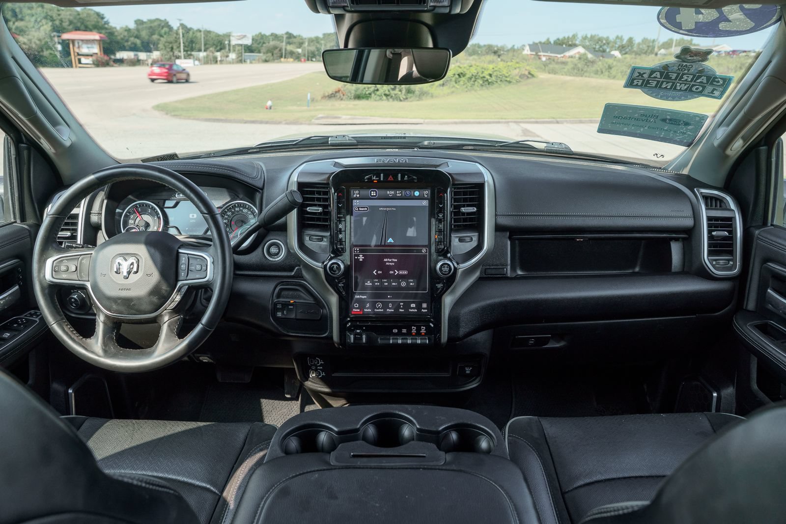 Used 2024 RAM 2500 Laramie w/ Safety Group AWD/4WD image 25
