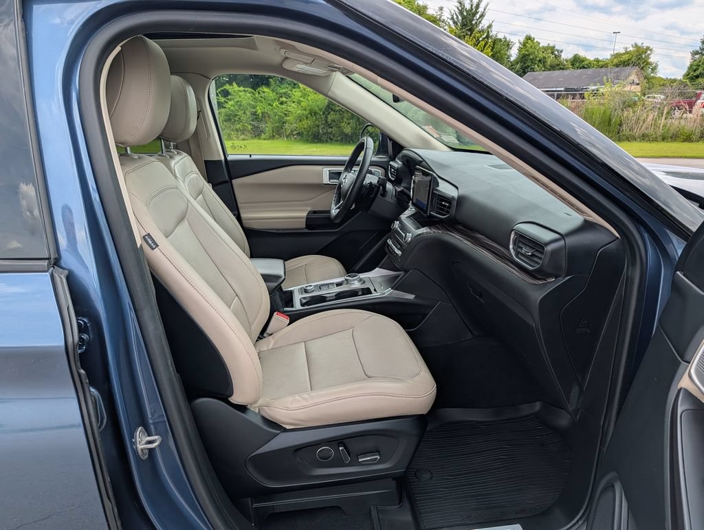 Certified 2020 Ford Explorer Limited AWD/4WD image 22