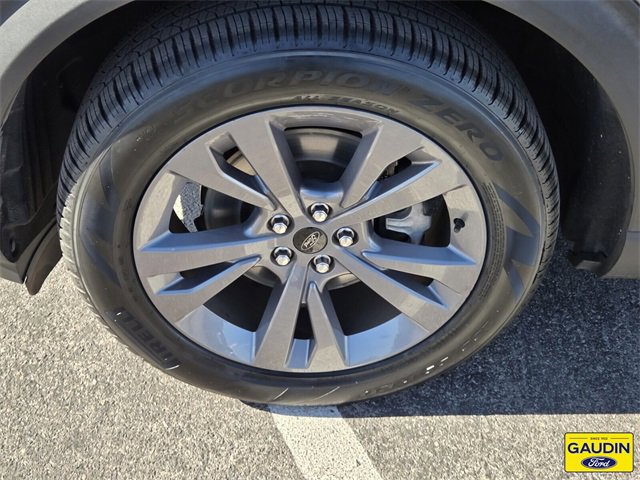 Certified 2023 Ford Explorer XLT w/ Equipment Group 202A image 10