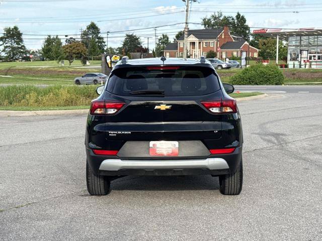 Used 2025 Chevrolet TrailBlazer LT AWD/4WD image 6