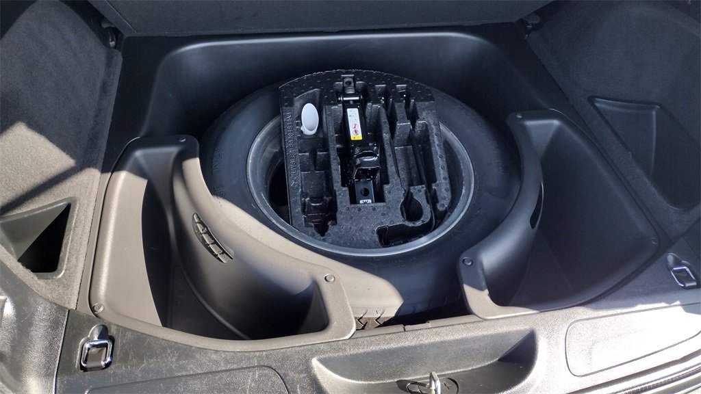 Used 2018 Jeep Grand Cherokee Altitude image 25