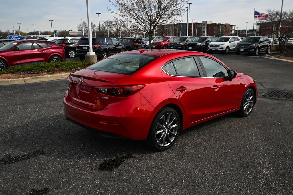 Used 2018 MAZDA MAZDA3 Grand Touring w/ Premium Equipment Package FWD image 5