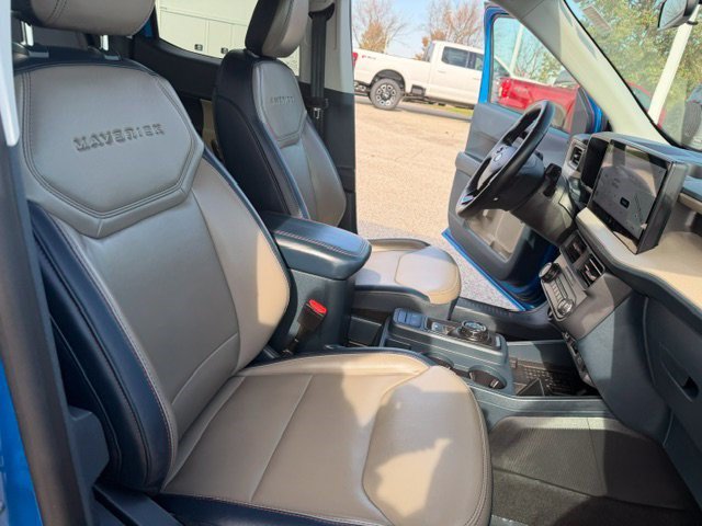 Certified 2025 Ford Maverick Lariat w/ 4K Tow Package AWD/4WD image 38