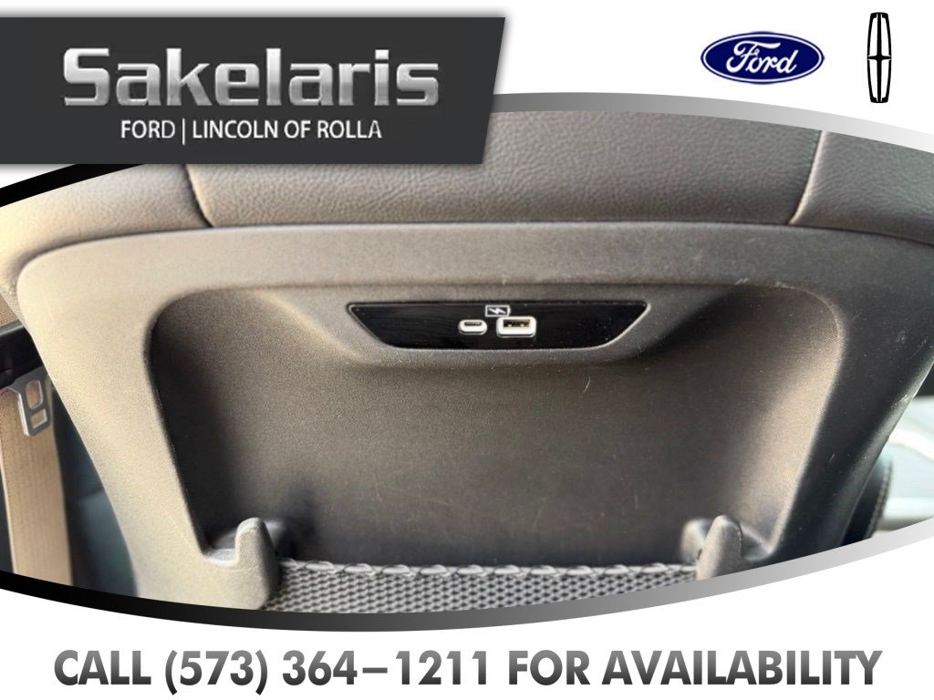Used 2022 Chrysler Pacifica Touring-L FWD image 38