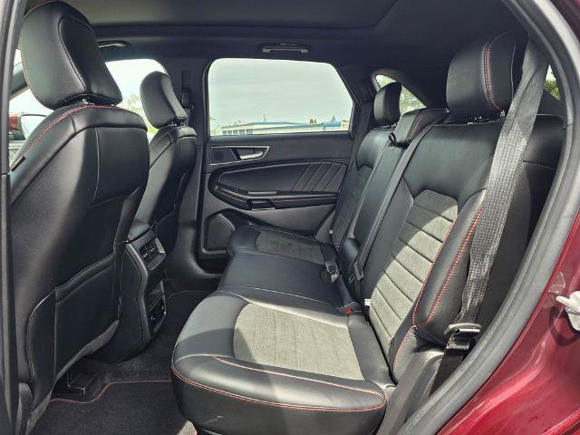 Certified 2022 Ford Edge ST-Line w/ Class II Trailer Tow Package AWD/4WD image 13