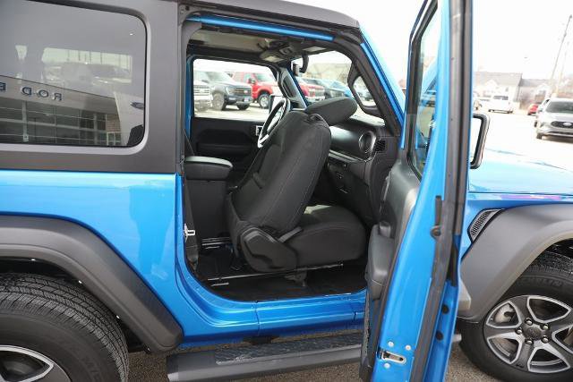 Used 2022 Jeep Wrangler Sport image 26