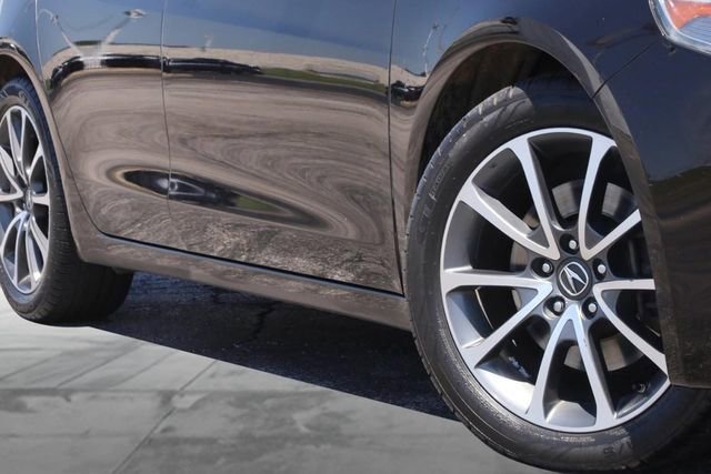 Used 2017 Acura TLX V6 SH-AWD w/ Technology Pkg image 3