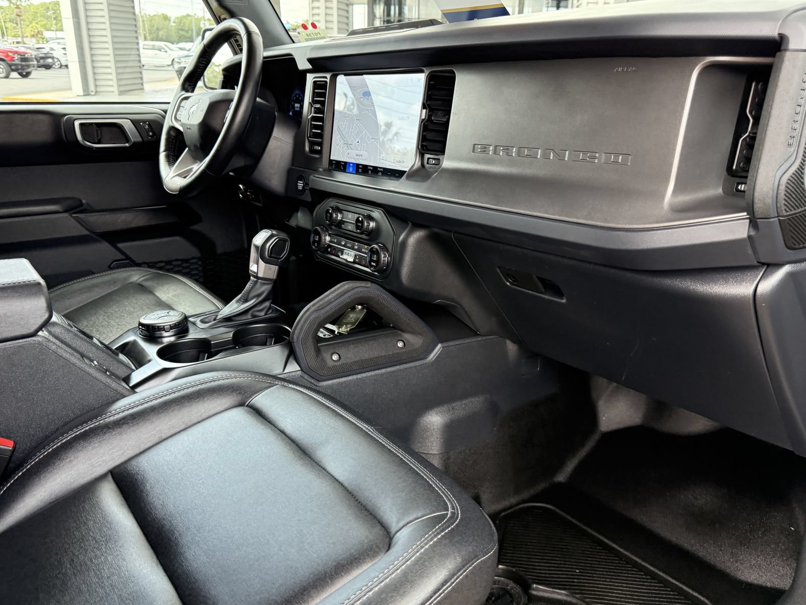 Certified 2025 Ford Bronco Badlands AWD/4WD image 13