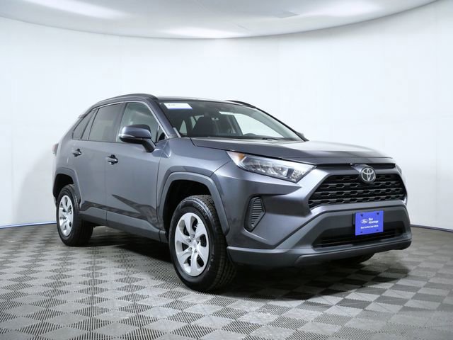 Used 2019 Toyota RAV4 LE AWD/4WD image 5