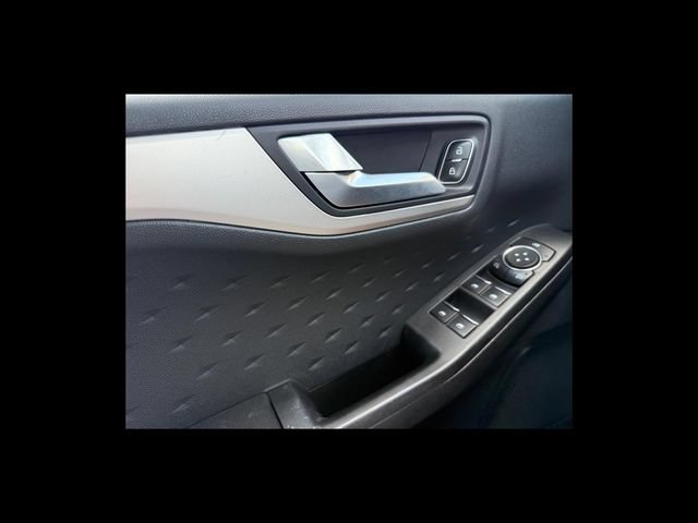 Certified 2020 Ford Escape SE FWD image 29