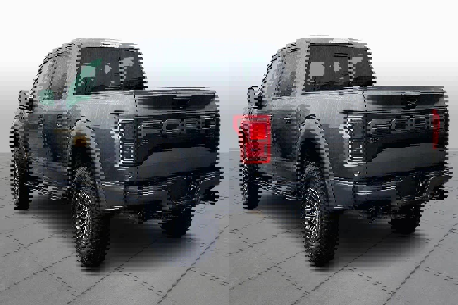 Certified 2019 Ford F150 Raptor w/ Equipment Group 802A Luxury image 2