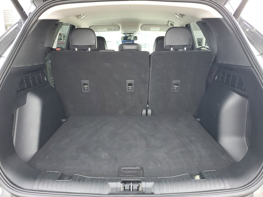 Certified 2025 Ford Escape Platinum AWD/4WD image 32