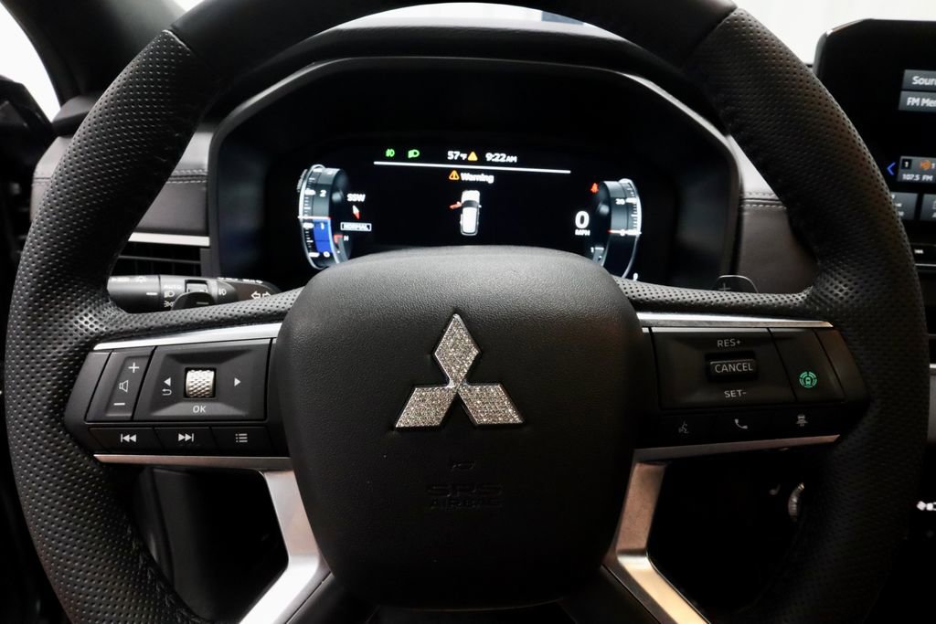 Used 2024 Mitsubishi Outlander SE Black Edition AWD/4WD image 29