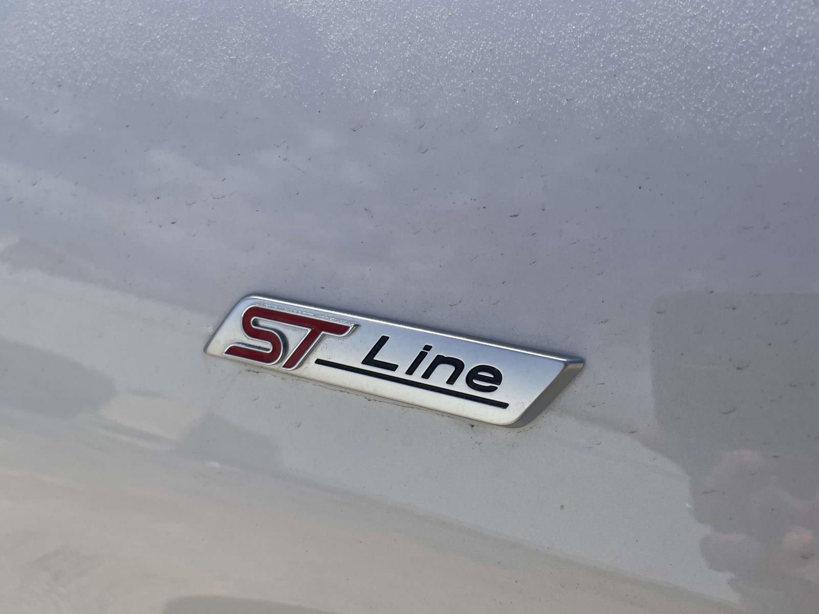 Certified 2023 Ford Explorer ST-Line w/ Class IV Trailer Tow Package image 11