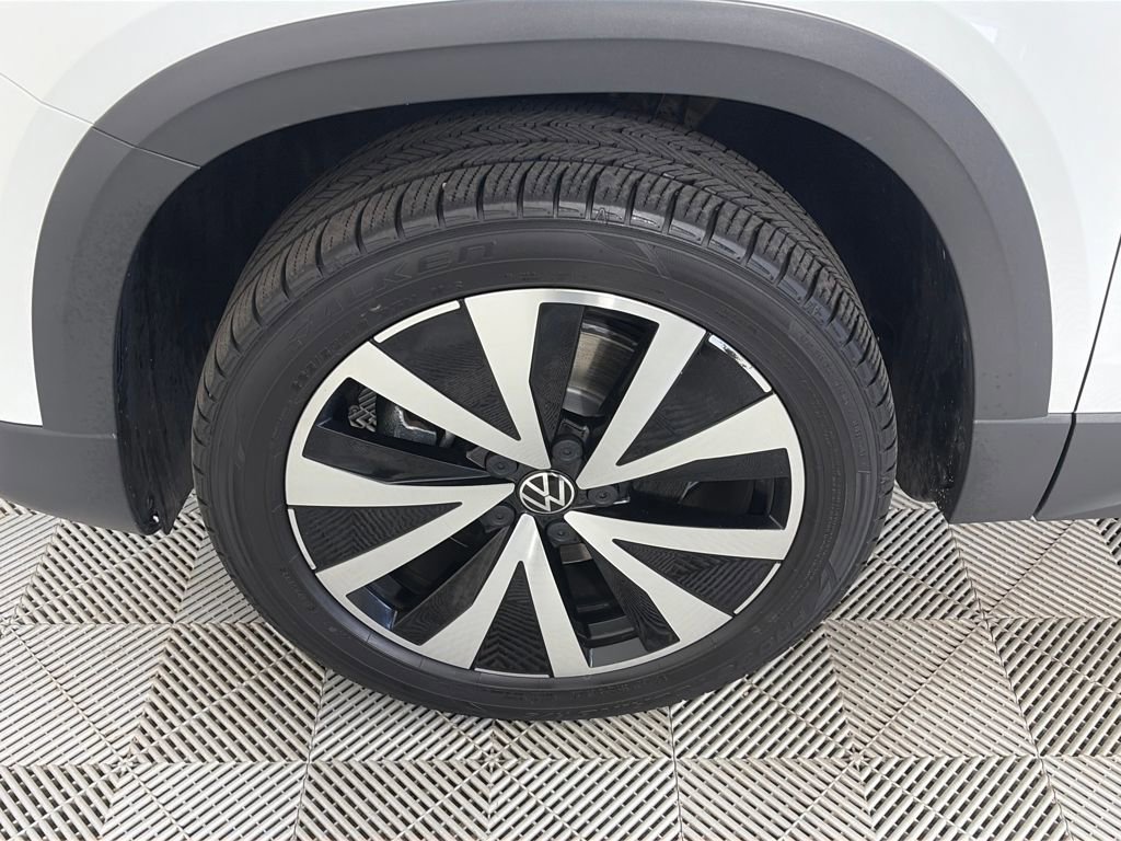 Used 2022 Volkswagen Taos SE image 8