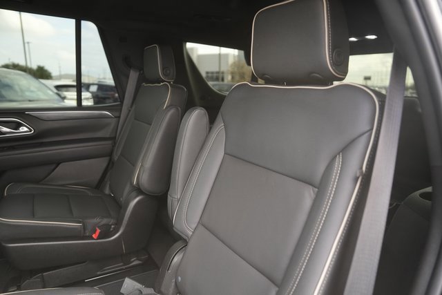 Used 2021 GMC Yukon SLT w/ SLT Luxury Plus Package image 14