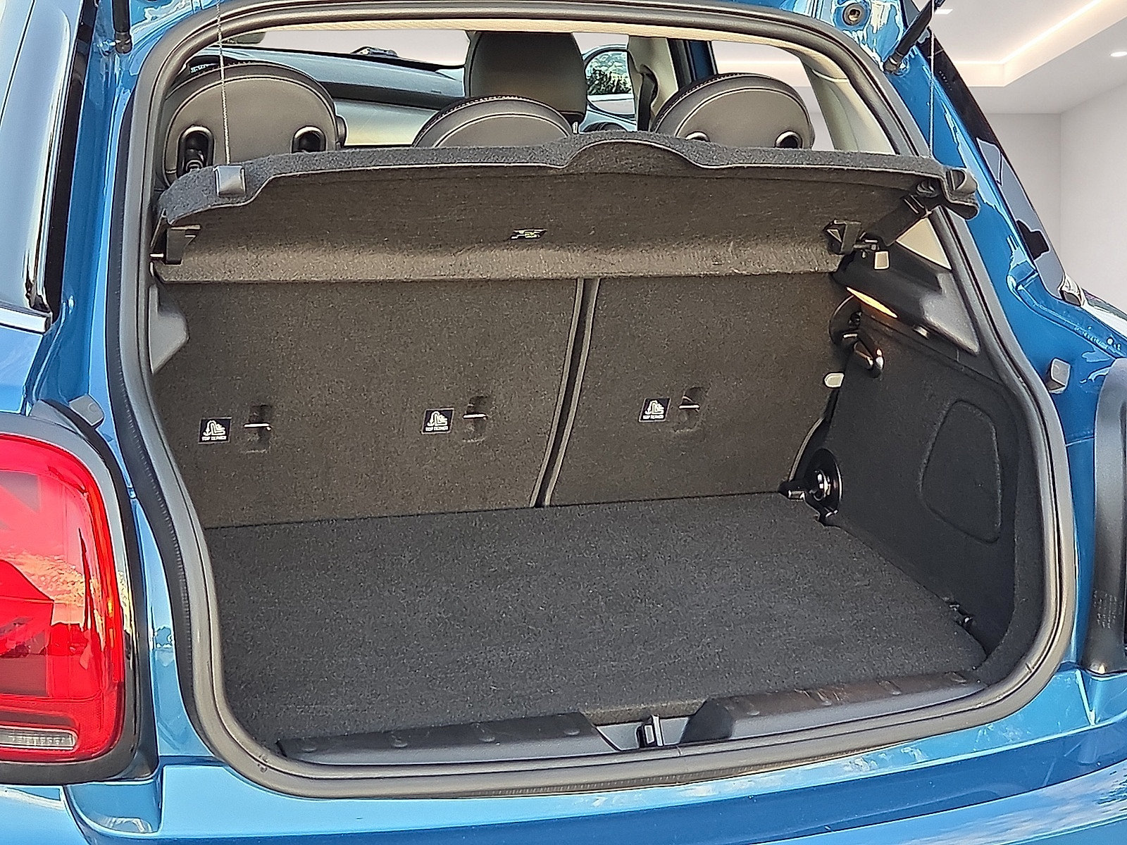 Used 2023 MINI Cooper S FWD image 8