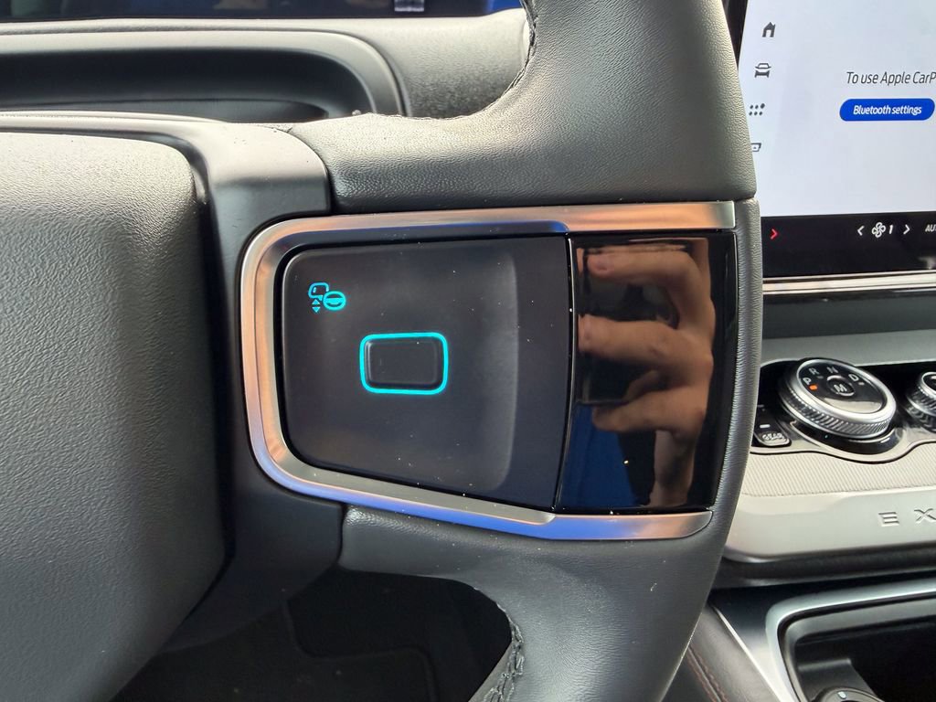 Certified 2025 Ford Expedition Active image 29