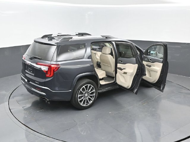 Used 2021 GMC Acadia Denali w/ Denali Ultimate Package AWD/4WD image 27