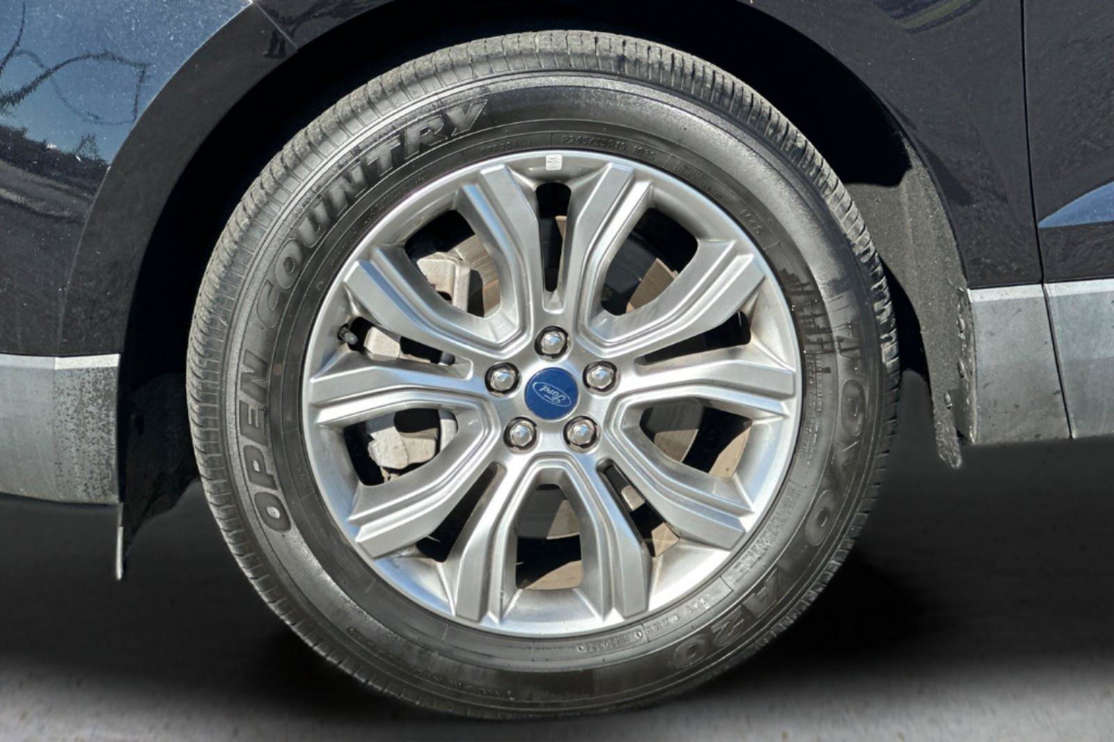 Certified 2022 Ford Edge Titanium AWD/4WD image 24