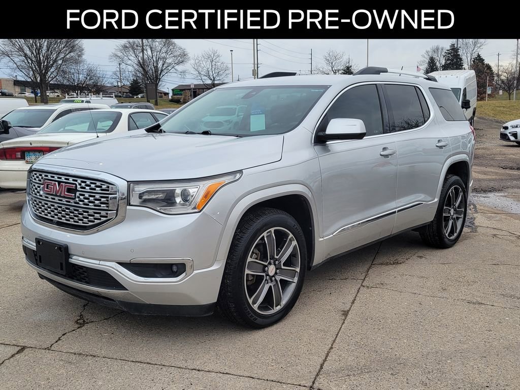 Used 2017 GMC Acadia Denali w/ Technology Package image 2