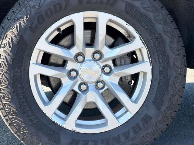 Used 2022 Chevrolet Silverado 1500 LT AWD/4WD image 14