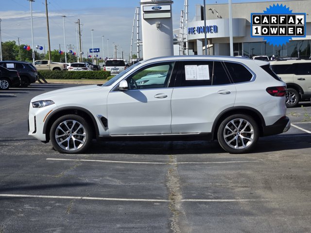 Used 2025 BMW X5 xDrive40i AWD/4WD image 2