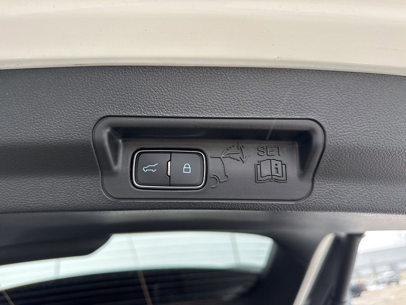 Certified 2023 Ford Explorer XLT w/ Equipment Group 202A image 41