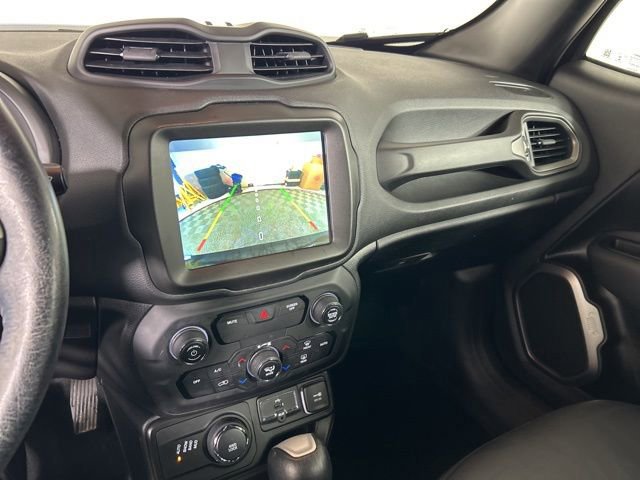 Used 2019 Jeep Renegade Limited w/ Quick Order Package 22P AWD/4WD image 11