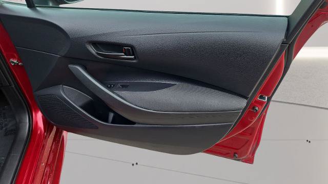 Used 2025 Toyota Corolla LE FWD image 21